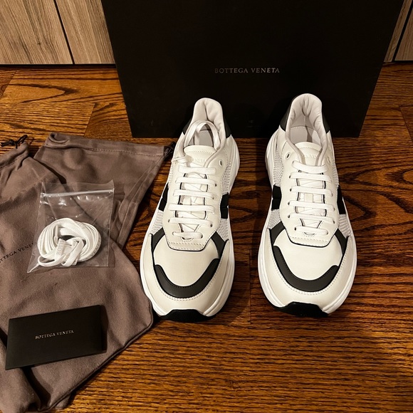 Bottega Veneta Speedster Sneakers - Picture 4 of 12